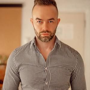 Meet your Posher, James